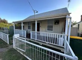 Charming 3 bedroom Workers Accommodation