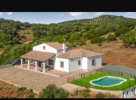 Casa Rural Alberquillas, hotell i La Puebla de los Infantes