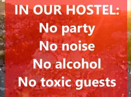 "No party & Many rules" Hostel N1, farfuglaheimili í Sófíu