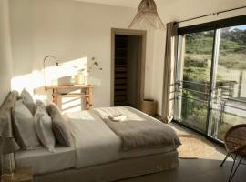 2 pièces vue mer à 3 min des plages，位于普罗普里亚诺的酒店