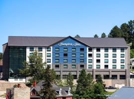 Hampton Inn Lead, hotell i Lead