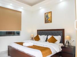 The Lodgers 1 BHK Serviced Apartment Golf Course Road Gurgaon, self catering accommodation in Gurgaon
