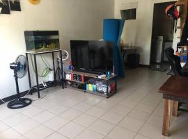 G-rent Furnished: Calapan şehrinde bir kulübe