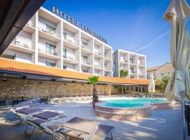 Hotel Lumbarda, hotell i Lumbarda