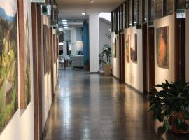 Hotel Plaza El Santuario, готель у місті Santuario