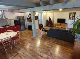 Grand appartement neuf avec parking gratuit., porodični hotel u gradu Malbuisson