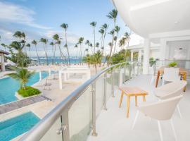 Destination Jelly / Playa Coral Condo, casa de praia em Punta Cana