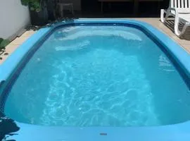 Sobrado com piscina em Mariscal Rutilio N125