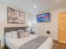 Modern City Suite With All the Amenities, allotjament vacacional a Fairbanks
