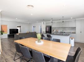 Contemporary Living in the CBD, alojamiento con cocina en Wagga Wagga