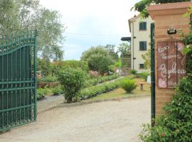 Casa Vacanze Angelica, hotel with parking in Ostra Vetere