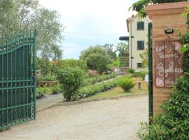 Casa Vacanze Angelica, hotel ramah hewan peliharaan di Ostra Vetere