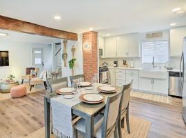 Super Walkable! Historic Home in Dtwn Long Beach, hotell Long Beachis