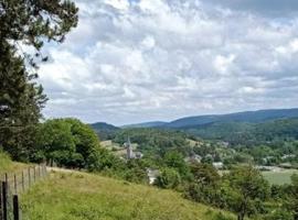 Centre Louis Delobbe, hostel em Olloy-sur-Viroin