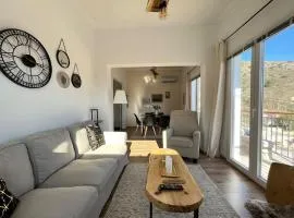 «Έλα…Δάρα» Home