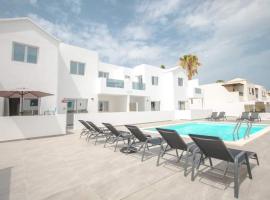 Rociega 35 Apartment 8, 100 meters to sea front