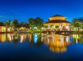 Boat House Boutique Riverside