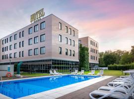 Best Western Cavalieri Della Corona, hotel cerca de Aeropuerto de Mil&aacute;n - Malpensa, 
