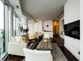 Luxury Condo in the Heart of Toronto - Next to Scotiabank Arena