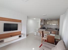 Ótimo apto de 02 quartos a 100 m da praia, apartment in Porto Belo