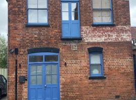 Upstairs river apartment, hotell i Gloucester