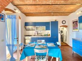 Appartamento vista Porto -Portoferraio, Hotel in Portoferraio