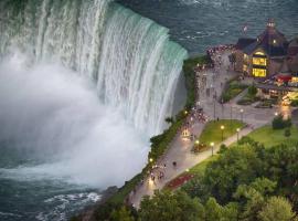 Renovated Home - Walk to Falls & Tourist District, hôtel à Niagara Falls