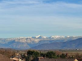 Chambre Génissieux, vue sur Vercors, готель у місті Génissieux