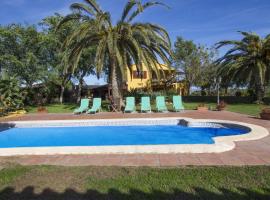 Catalunya Casas Incredible secluded villa, just 11km from Beach!, hotel u gradu La Selva del Kamp