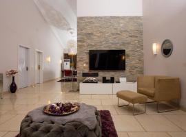 Impeccable 2-Bed House in link – hotel w mieście Kwedonu