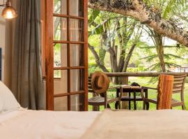 Sedia Hotel, hotel con parking en Maun