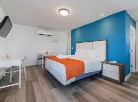 Wonderful Studio with pool and parking at the beach! M31