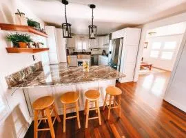 Penrose Retreat! Pet Friendly