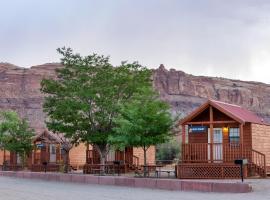 Sun Outdoors Canyonlands Gateway – hotel w pobliżu miejsca Broken Arch w mieście Moab