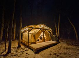 Creekside Glamping Current River Mark Twain Forest, luxury tent in Doniphan