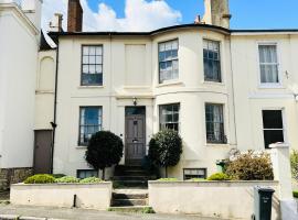 3 Bedroom House, ST9, Ryde, Isle of Wight – hotel w mieście Ryde