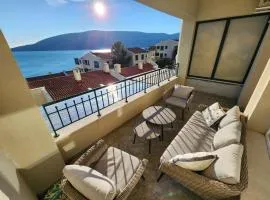 Beachside Studio with Sea View - Herceg Novi