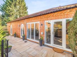 Bell House Stables - Uk41789, holiday home in Melton Constable