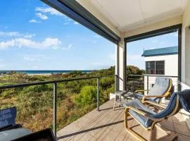 Busselton Beachfront Family Holiday Home