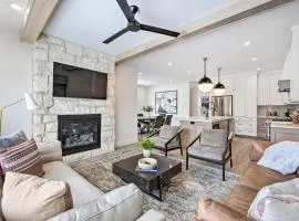 Mountain-View Townhome Near Powder Mountain!
