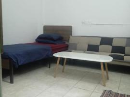 Three D please send an enquiry before booking, apartamento em Malé