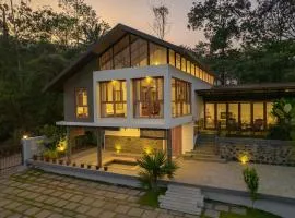 StayVista at Mountain Rain - Breakfast Included