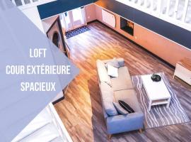 Le Loft • Spacieux • Fibre • Cour extérieure, hotel in Déols