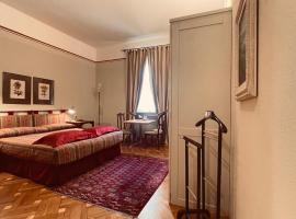 Residenza Le 6 A, hotelli kohteessa Trieste