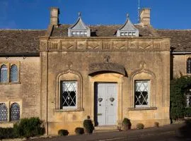 Pineapple Spa Cottage