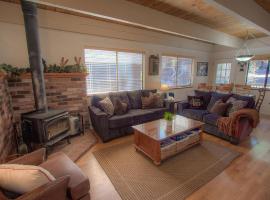 Cozy Mountain Hideaway home, holiday rental sa Incline Village