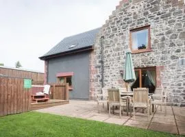 The Granary with Hot Tub