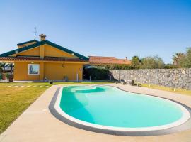 VILLA PARADISO ACIREALE "con piscina in esclusiva o condivisa ", casa de praia em Acireale