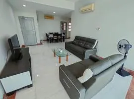 Kuching City 3Bedrooms Apartment