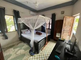Anayah House